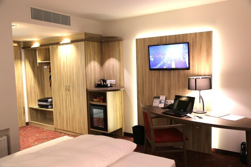 Hotel Alarun อุนเทอร์ชไลสส์ไฮม์ ห้อง รูปภาพ