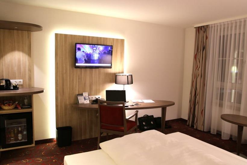 Hotel Alarun อุนเทอร์ชไลสส์ไฮม์ ห้อง รูปภาพ
