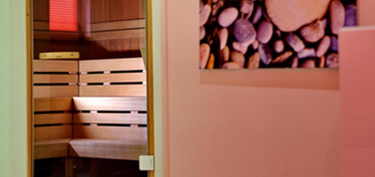 Hotel Alarun อุนเทอร์ชไลสส์ไฮม์ ภายนอก รูปภาพ